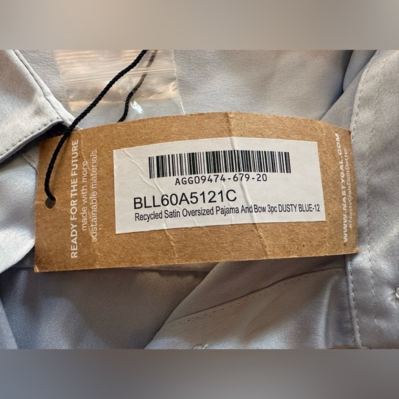 NWT NASTY GAL SATIN OVERSIZED TWO PIECE PAJAMA DUSTY BLUE - Size 8 SKU:562 - Picture 5 of 9